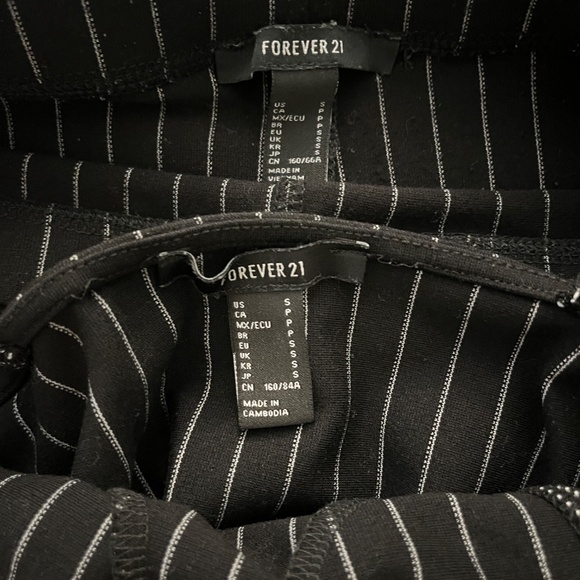 Matching Set Striped Leggings and Top - Picture 6 of 6